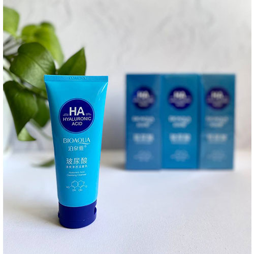 فوم-شستشوی-صورت-هیالورونیک-اسید